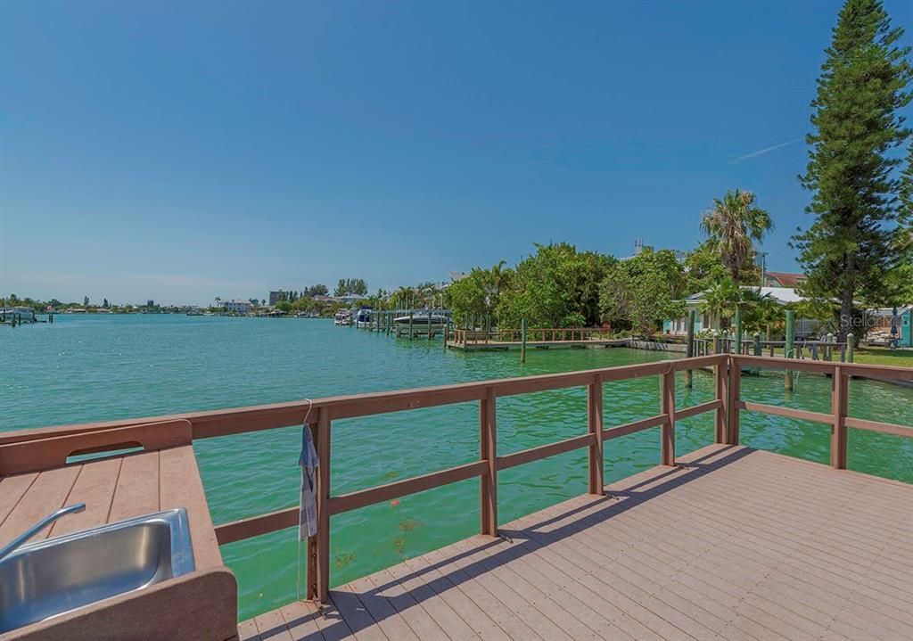 For Sale: $299,000 (1 beds, 1 baths, 480 Square Feet)