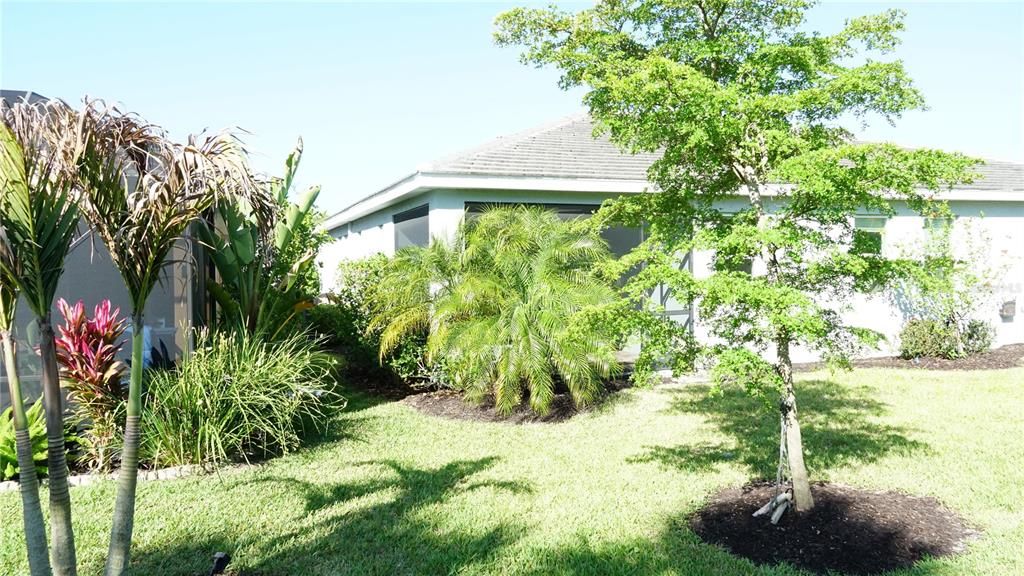 Activo con contrato: $279,900 (2 camas, 2 baños, 1432 Pies cuadrados)