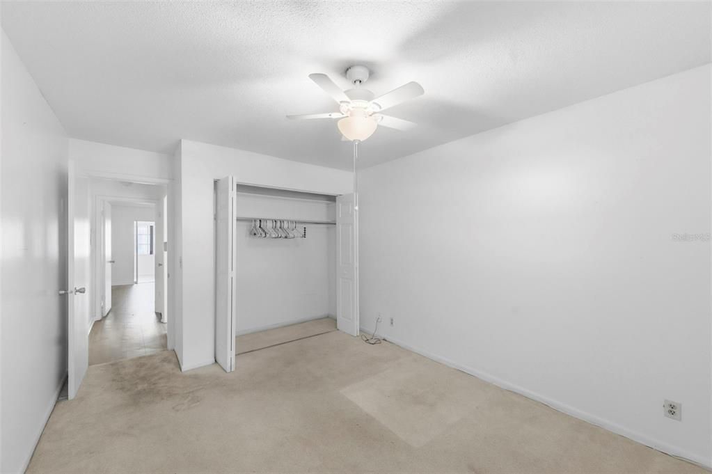 For Sale: $114,999 (2 beds, 1 baths, 1180 Square Feet)