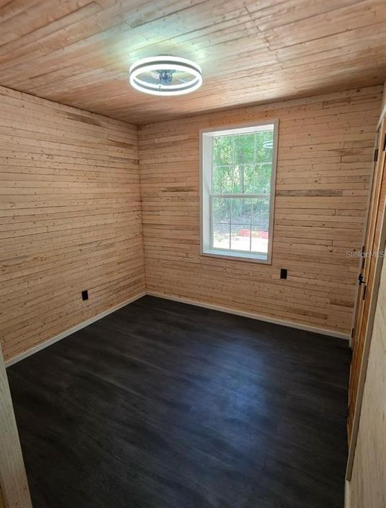 В аренду: $1,650 (2 спален, 1 ванн, 720 Квадратных фут)