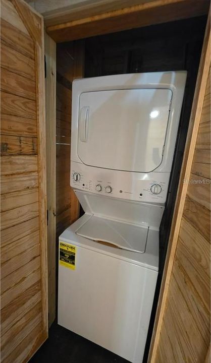 В аренду: $1,650 (2 спален, 1 ванн, 720 Квадратных фут)