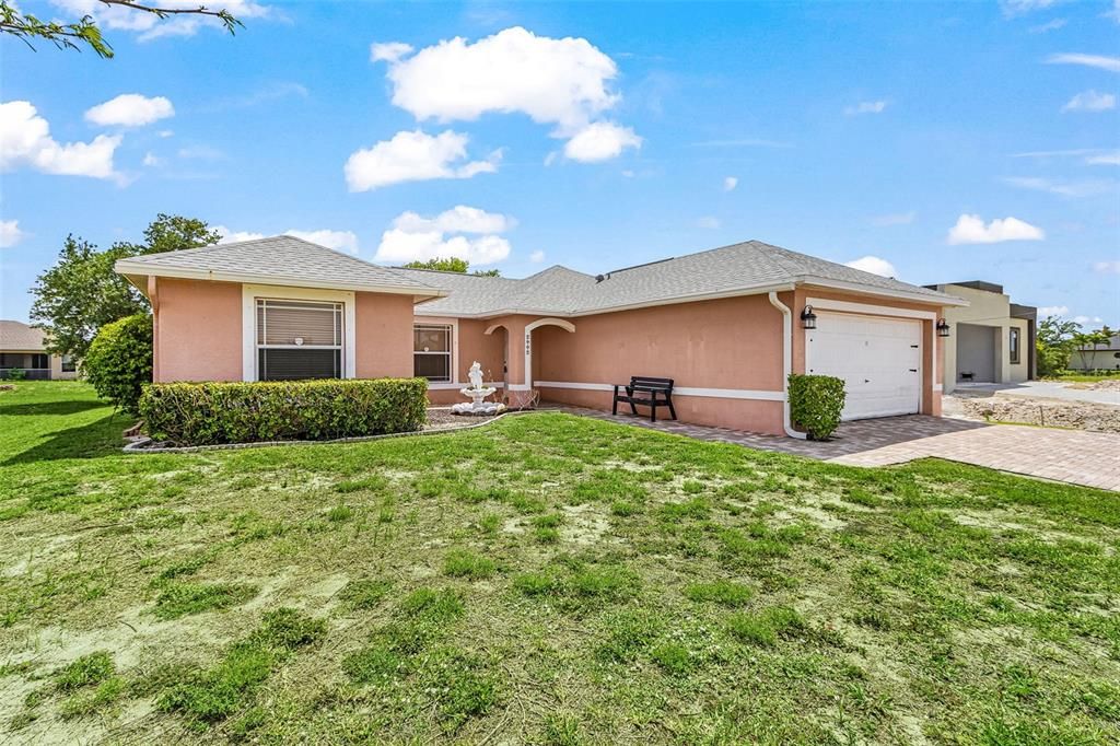 Activo con contrato: $299,900 (3 camas, 2 baños, 1225 Pies cuadrados)