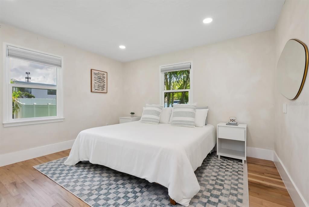 For Sale: $1,495,000 (3 beds, 2 baths, 1712 Square Feet)