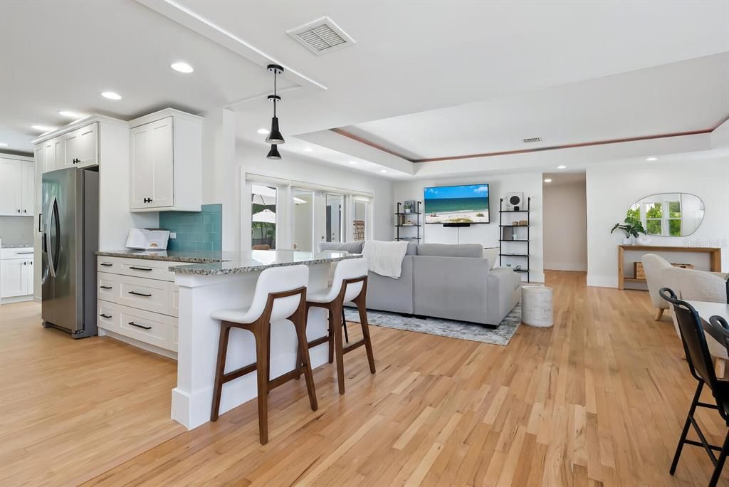 For Sale: $1,495,000 (3 beds, 2 baths, 1712 Square Feet)