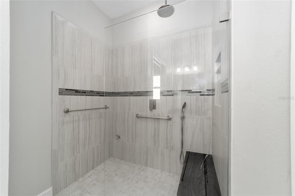 В аренду: $3,000 (3 спален, 2 ванн, 1970 Квадратных фут)