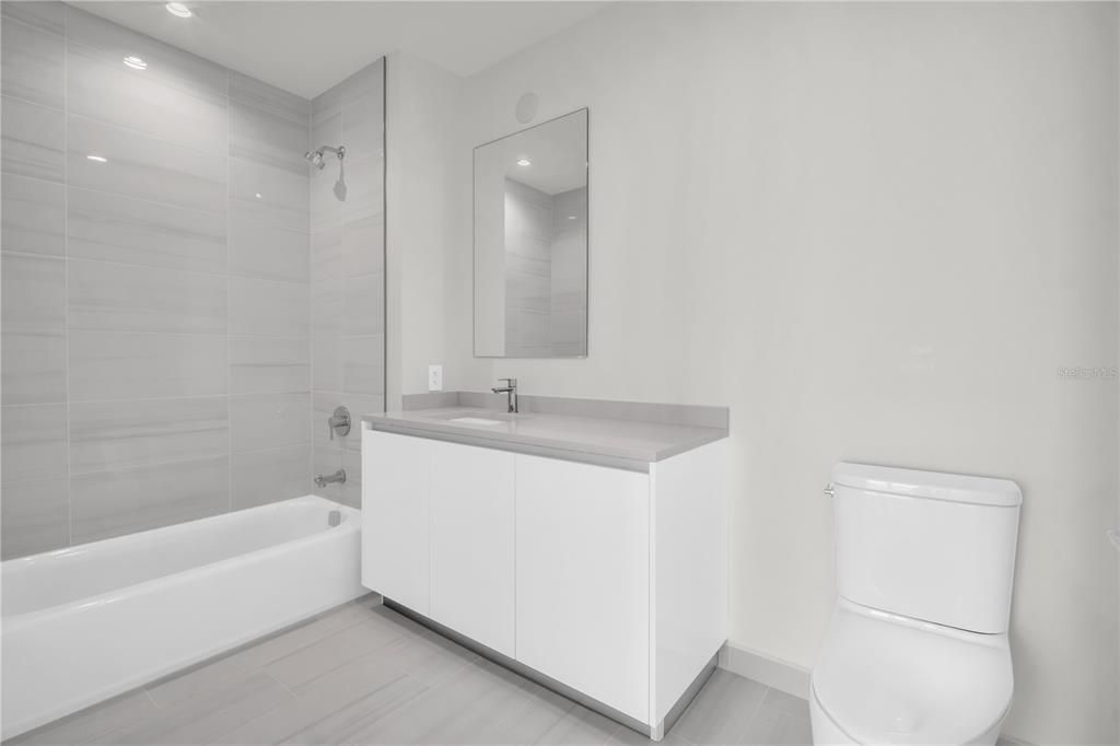 En Venta: $4,885,000 (4 camas, 4 baños, 3927 Pies cuadrados)