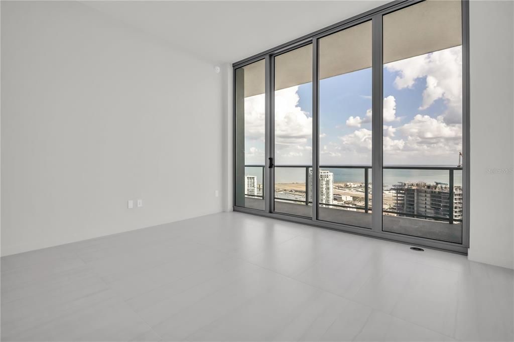 En Venta: $4,885,000 (4 camas, 4 baños, 3927 Pies cuadrados)