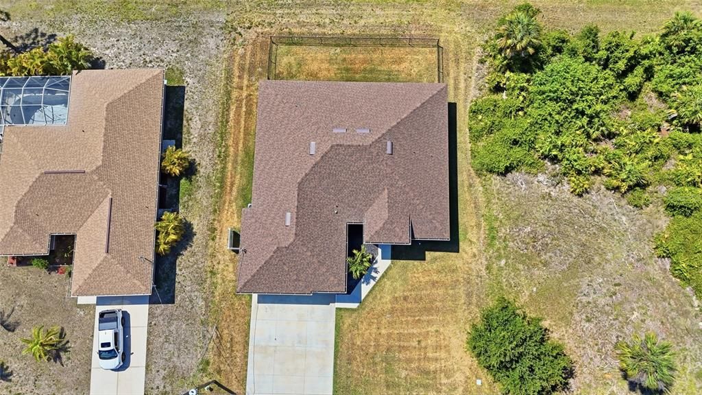 Activo con contrato: $359,000 (4 camas, 3 baños, 2265 Pies cuadrados)