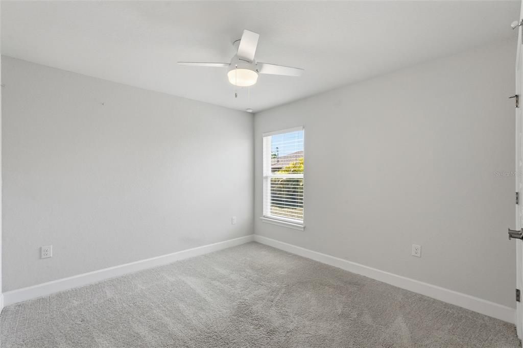 Activo con contrato: $359,000 (4 camas, 3 baños, 2265 Pies cuadrados)