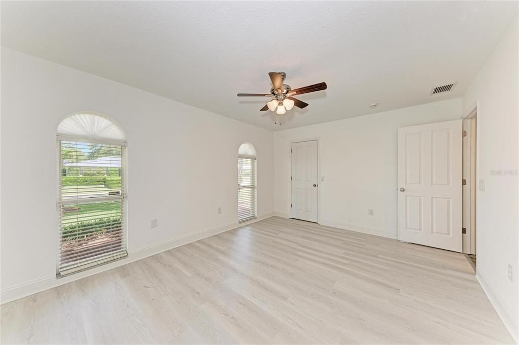For Sale: $639,000 (3 beds, 2 baths, 2330 Square Feet)