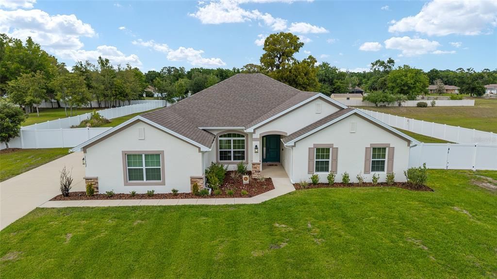 Active With Contract: $529,000 (4 beds, 3 baths, 3000 Square Feet)
