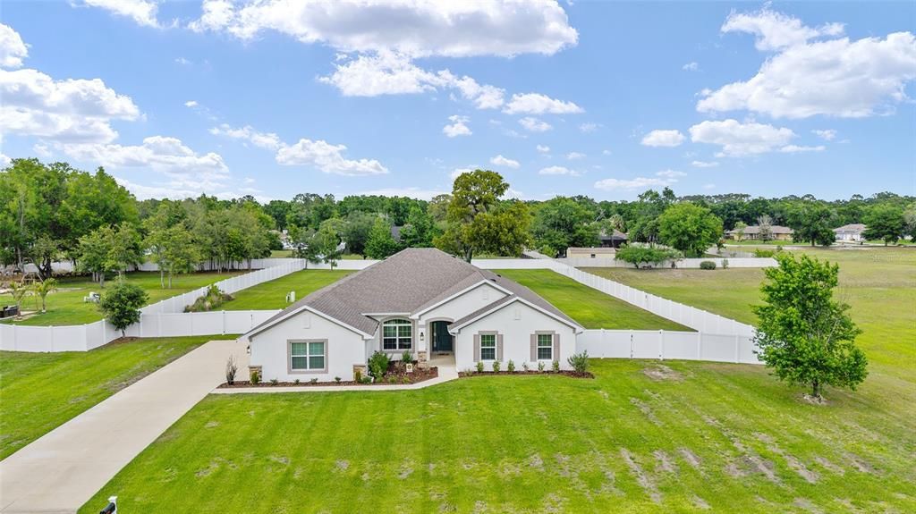 Active With Contract: $529,000 (4 beds, 3 baths, 3000 Square Feet)
