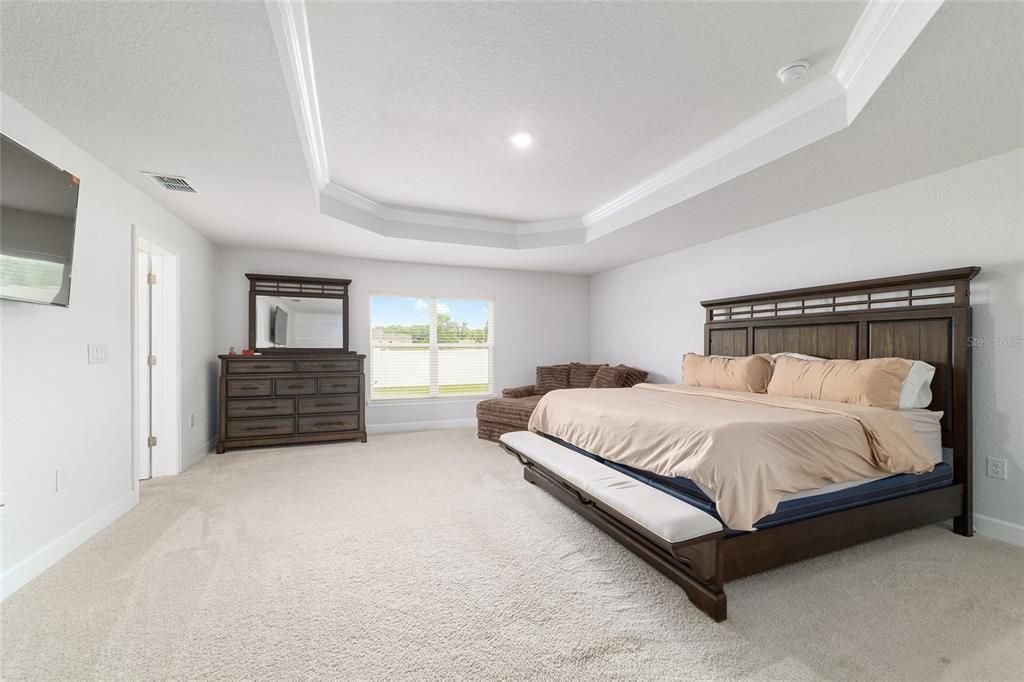 Active With Contract: $529,000 (4 beds, 3 baths, 3000 Square Feet)