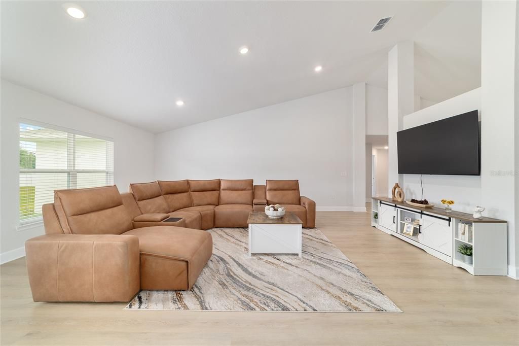Active With Contract: $529,000 (4 beds, 3 baths, 3000 Square Feet)
