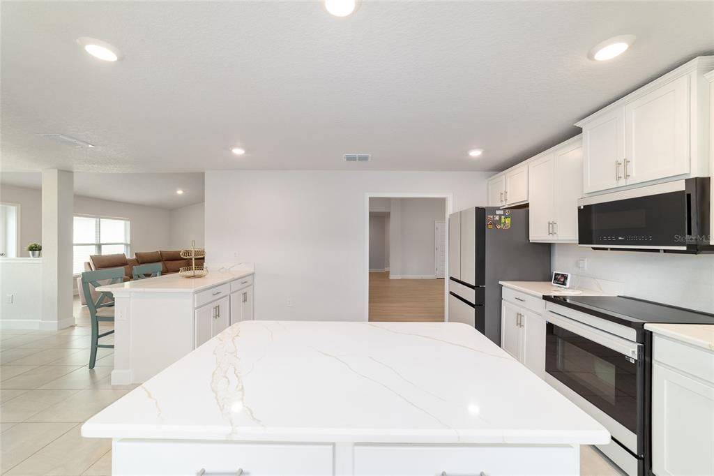 Active With Contract: $529,000 (4 beds, 3 baths, 3000 Square Feet)