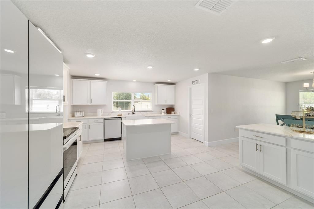 Active With Contract: $529,000 (4 beds, 3 baths, 3000 Square Feet)