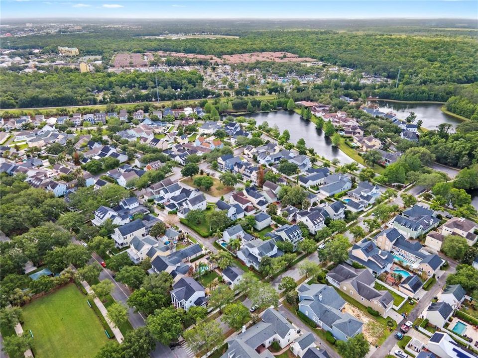 Activo con contrato: $850,000 (4 camas, 3 baños, 2335 Pies cuadrados)