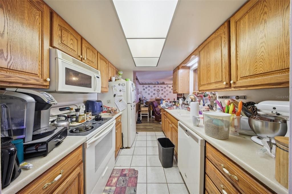 Activo con contrato: $259,000 (3 camas, 2 baños, 1433 Pies cuadrados)