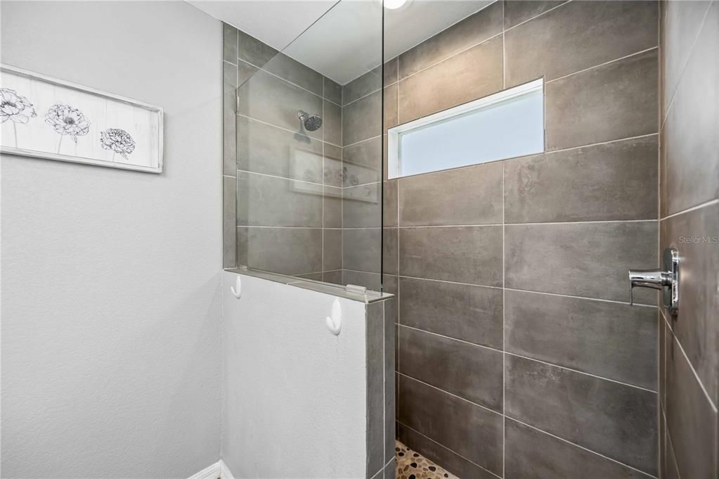 Под контрактом: $449,000 (3 спален, 2 ванн, 1603 Квадратных фут)