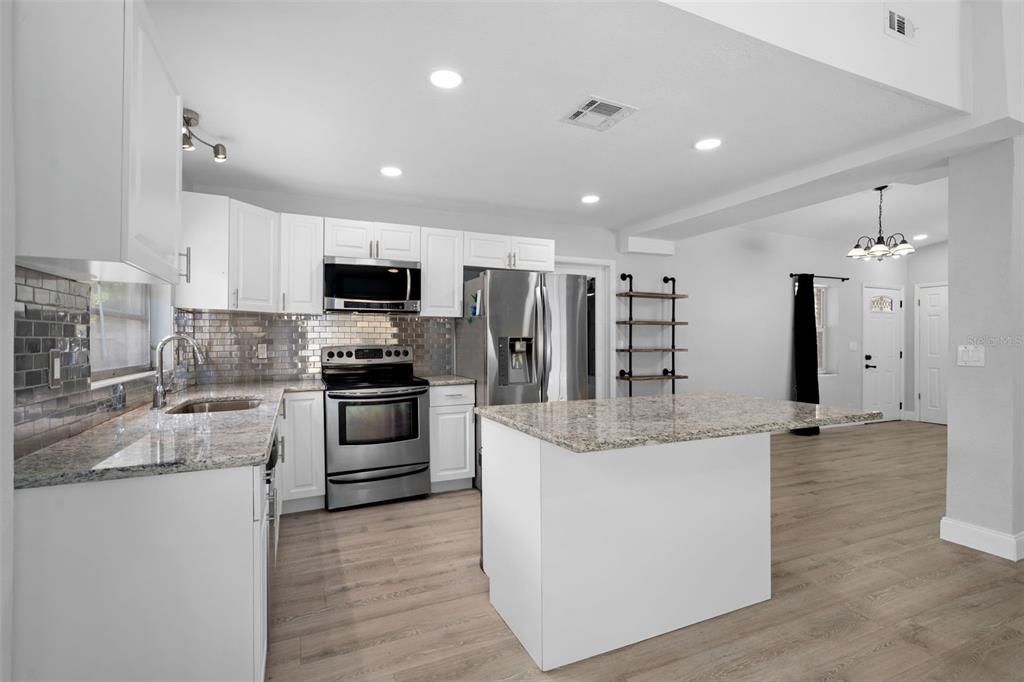 Active With Contract: $355,000 (4 beds, 2 baths, 1830 Square Feet)