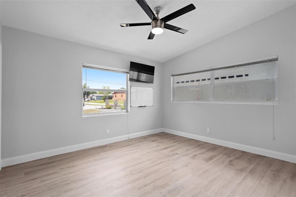 Active With Contract: $355,000 (4 beds, 2 baths, 1830 Square Feet)