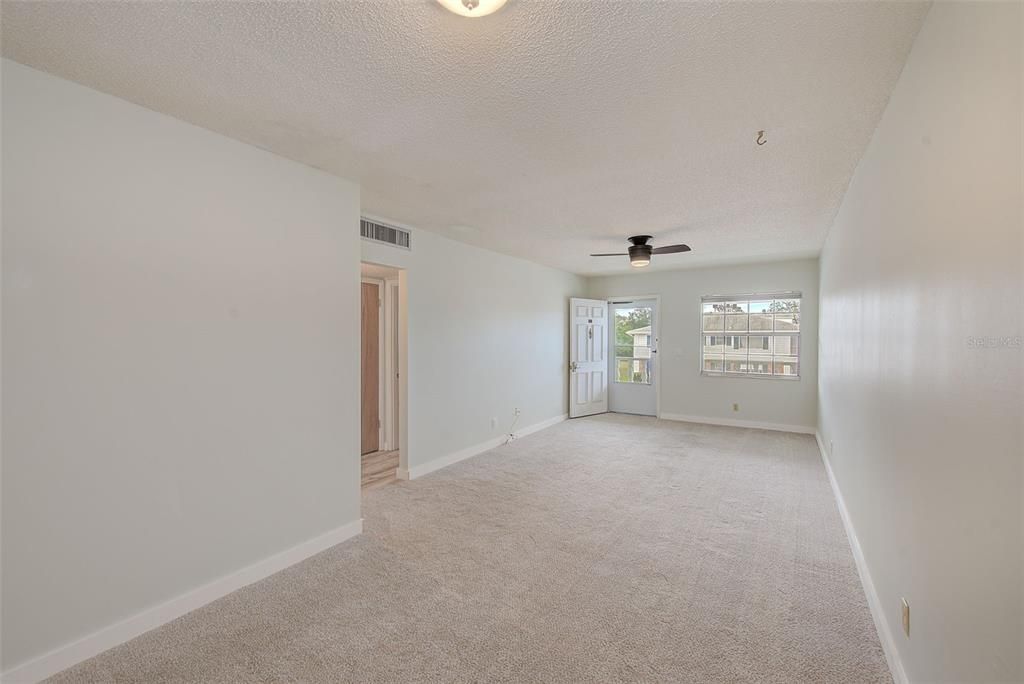 For Sale: $88,000 (2 beds, 2 baths, 1104 Square Feet)