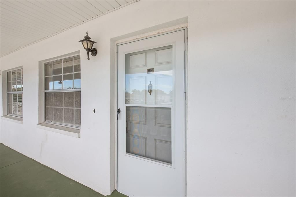 For Sale: $88,000 (2 beds, 2 baths, 1104 Square Feet)