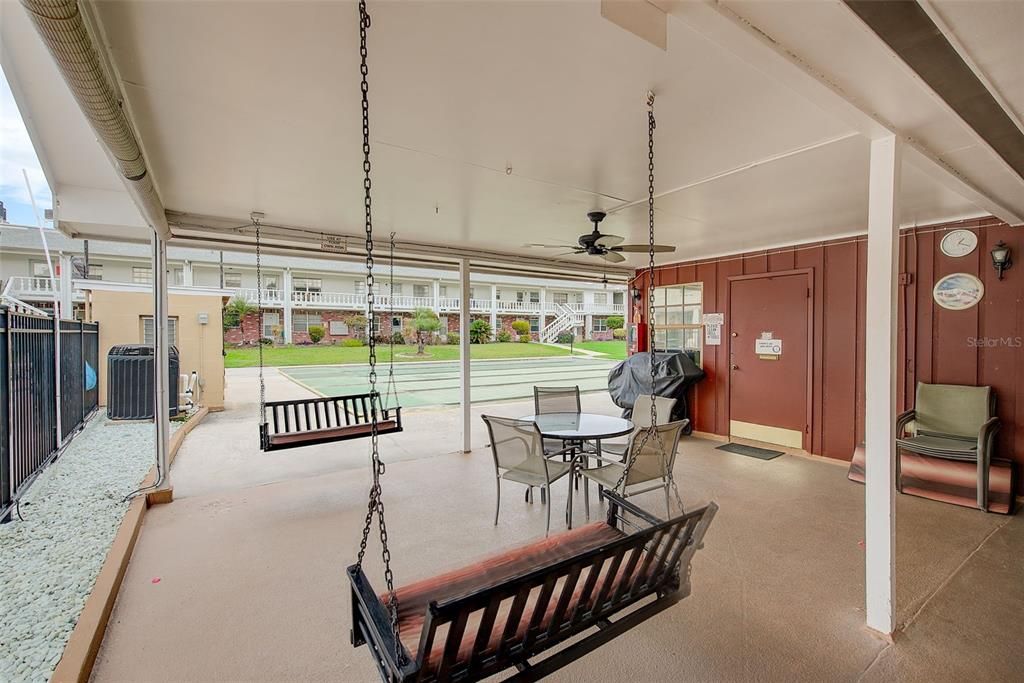 For Sale: $88,000 (2 beds, 2 baths, 1104 Square Feet)