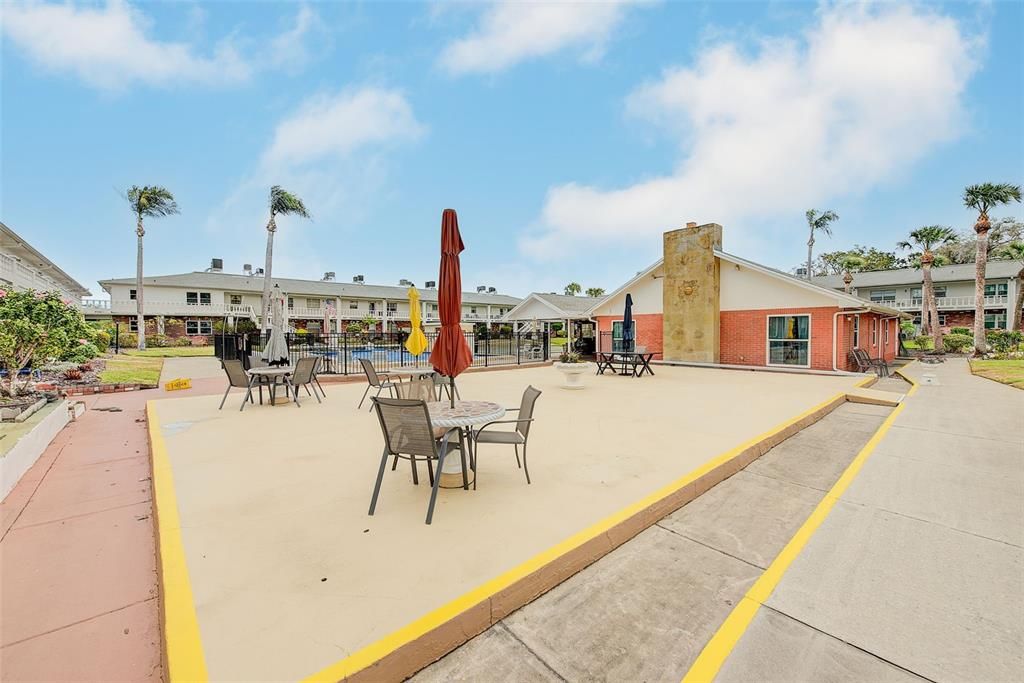 For Sale: $88,000 (2 beds, 2 baths, 1104 Square Feet)