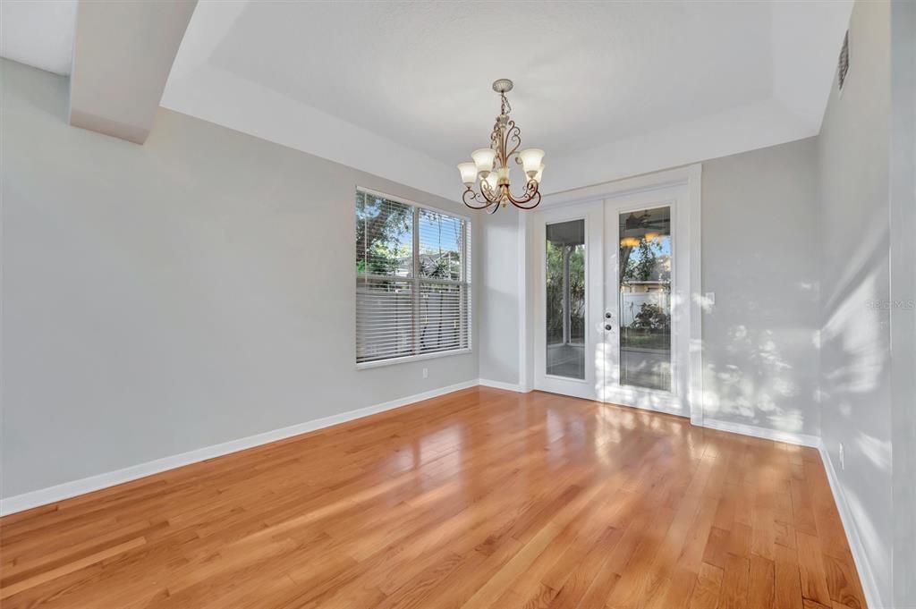 En Venta: $850,000 (5 camas, 3 baños, 3208 Pies cuadrados)