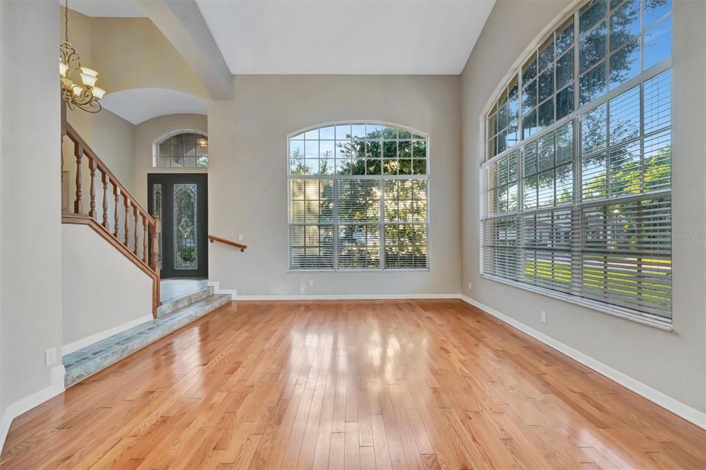 En Venta: $850,000 (5 camas, 3 baños, 3208 Pies cuadrados)