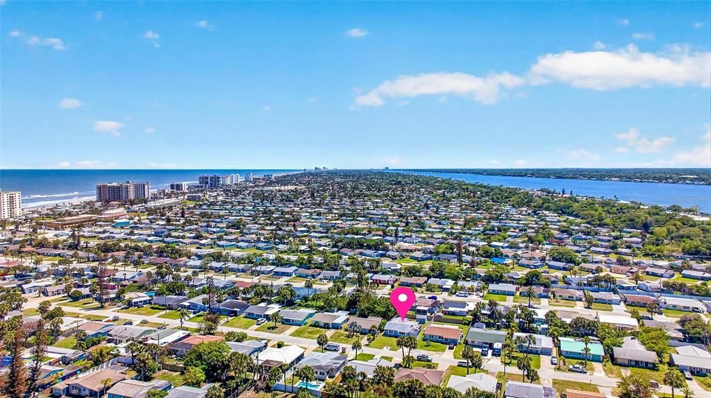 For Sale: $334,900 (3 beds, 2 baths, 1033 Square Feet)