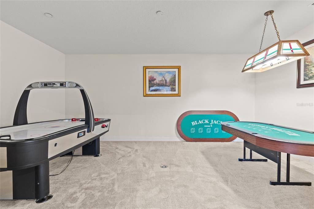 For Sale: $1,399,000 (7 beds, 4 baths, 4700 Square Feet)