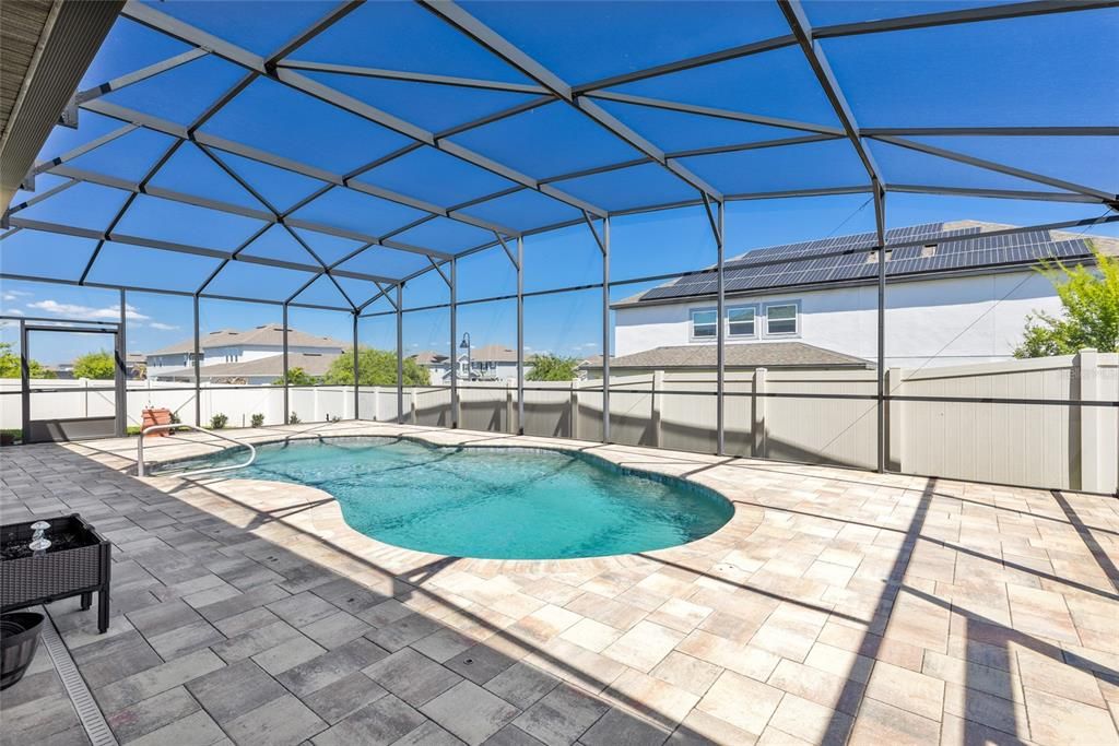 For Sale: $1,399,000 (7 beds, 4 baths, 4700 Square Feet)