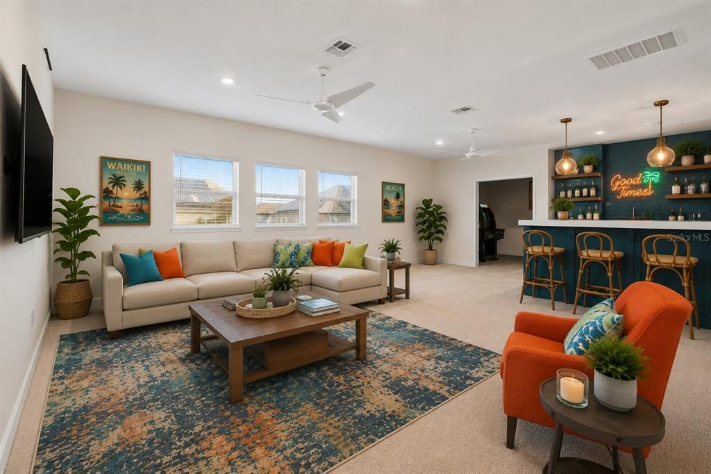 For Sale: $1,399,000 (7 beds, 4 baths, 4700 Square Feet)