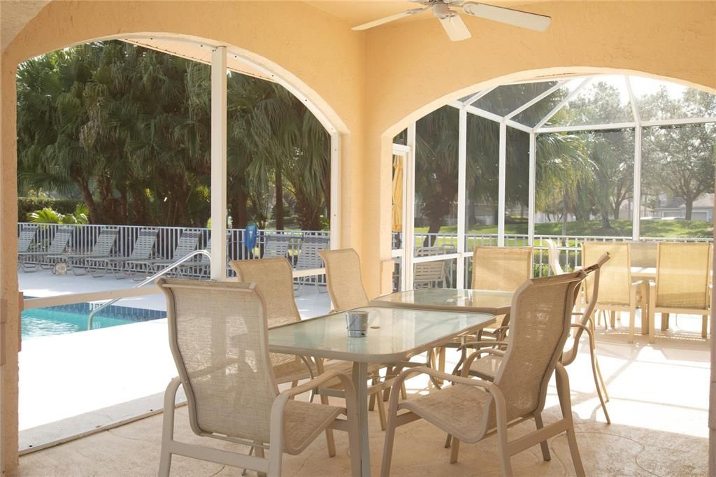 Activo con contrato: $289,900 (2 camas, 2 baños, 1106 Pies cuadrados)