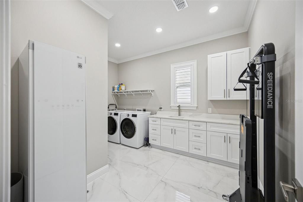 En Venta: $985,000 (4 camas, 4 baños, 3382 Pies cuadrados)