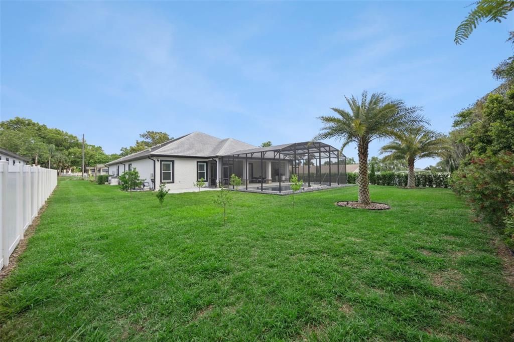 En Venta: $985,000 (4 camas, 4 baños, 3382 Pies cuadrados)