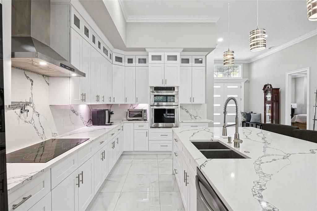 En Venta: $985,000 (4 camas, 4 baños, 3382 Pies cuadrados)