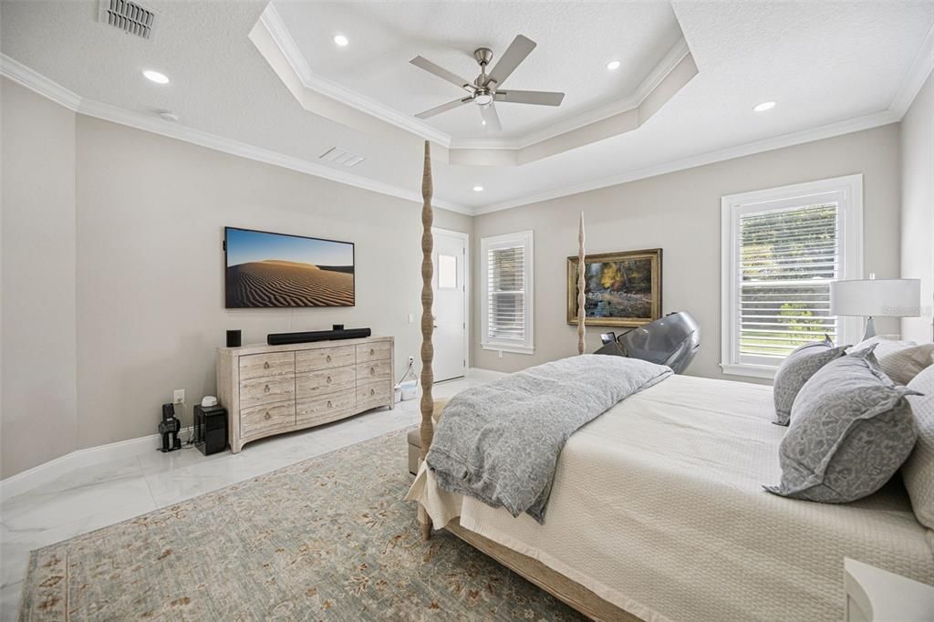 En Venta: $985,000 (4 camas, 4 baños, 3382 Pies cuadrados)