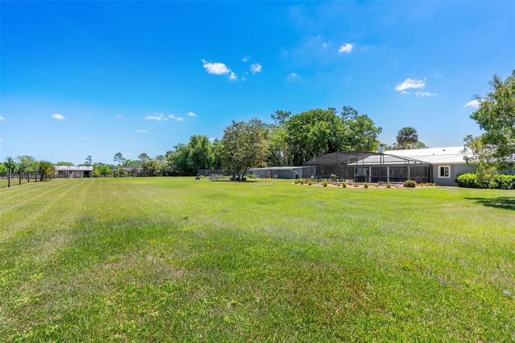 For Sale: $1,300,000 (4 beds, 3 baths, 3072 Square Feet)