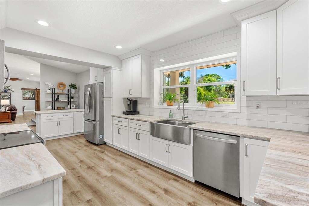 For Sale: $1,300,000 (4 beds, 3 baths, 3072 Square Feet)
