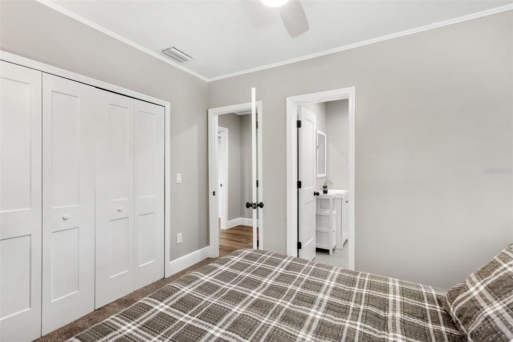 For Sale: $1,300,000 (4 beds, 3 baths, 3072 Square Feet)