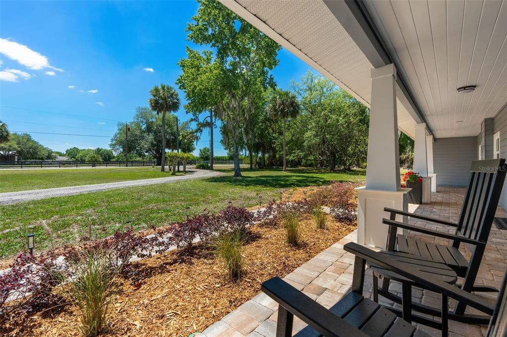 For Sale: $1,300,000 (4 beds, 3 baths, 3072 Square Feet)