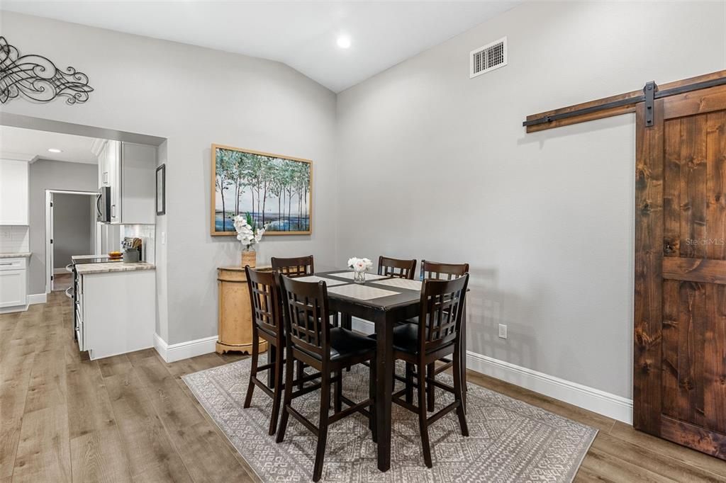 For Sale: $1,300,000 (4 beds, 3 baths, 3072 Square Feet)