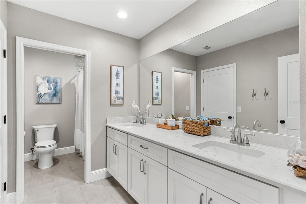 For Sale: $1,300,000 (4 beds, 3 baths, 3072 Square Feet)