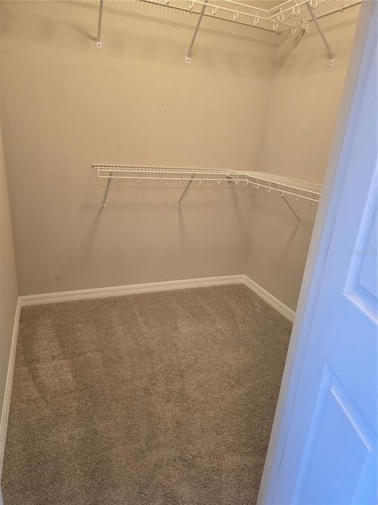 For Sale: $299,900 (2 beds, 2 baths, 1516 Square Feet)