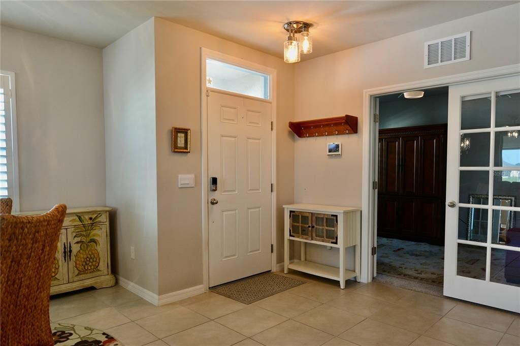 For Sale: $299,900 (2 beds, 2 baths, 1516 Square Feet)