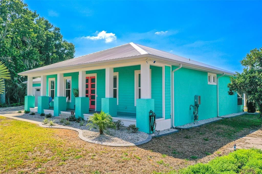 Activo con contrato: $795,000 (3 camas, 3 baños, 2001 Pies cuadrados)