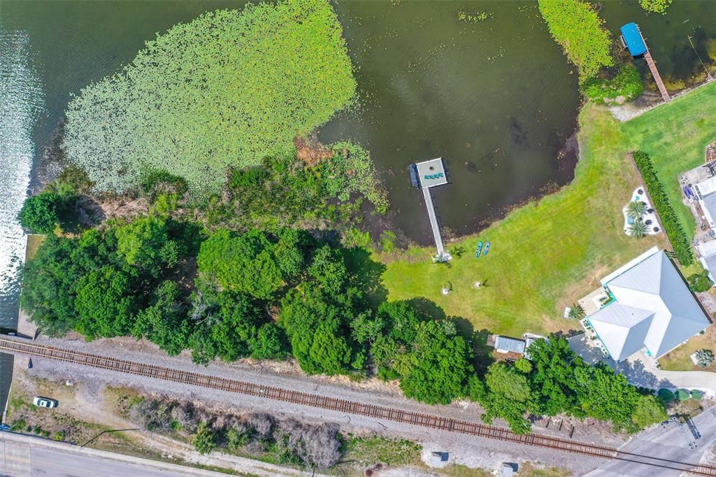 Activo con contrato: $795,000 (3 camas, 3 baños, 2001 Pies cuadrados)